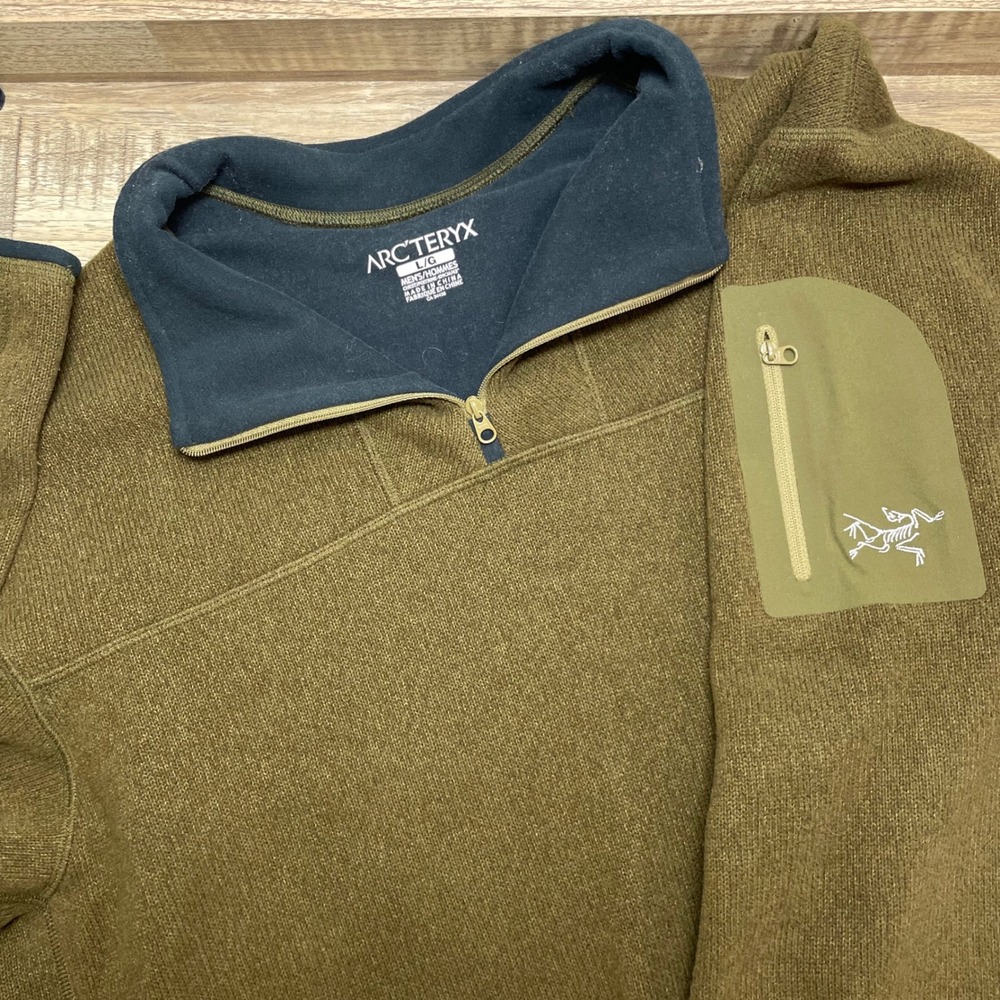 Arcteryx Covert Polartec 1/4 Zip Pullover Fleece Mens Large Tan Green Arm Pocket
